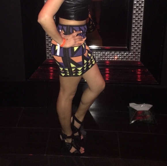 Rachel Roy knit Aztec print mini sz:XS - Picture 4 of 5